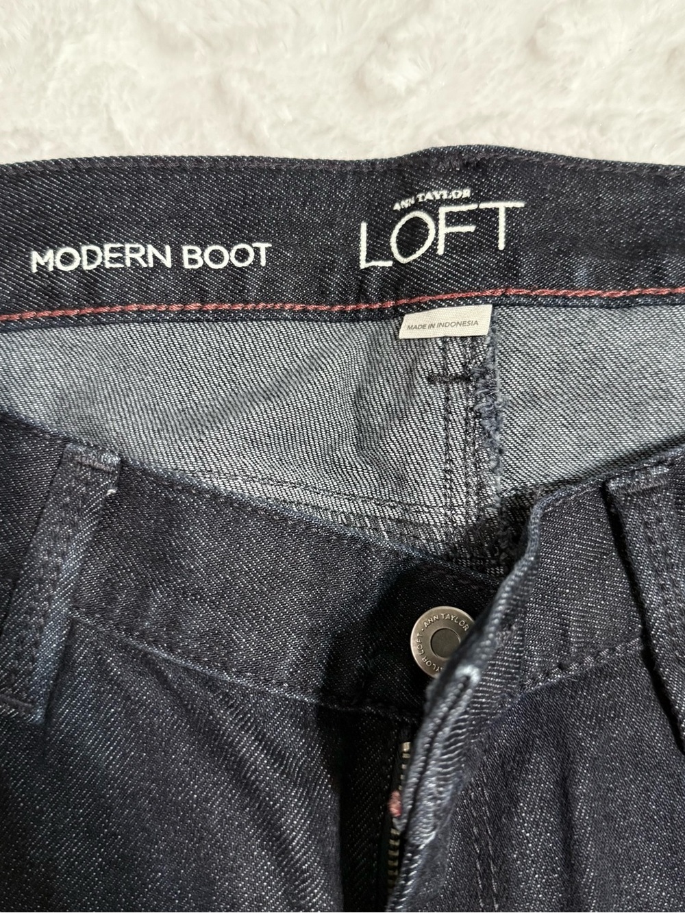 LOFT Dark Wash Denim Women's Boot Cut Jeans - Size 12 - NWOT - Picture 4 of 14